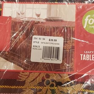 Food Network Leafy Tartan Tablecloth 60'' x 84 in. (Kohls) NWT